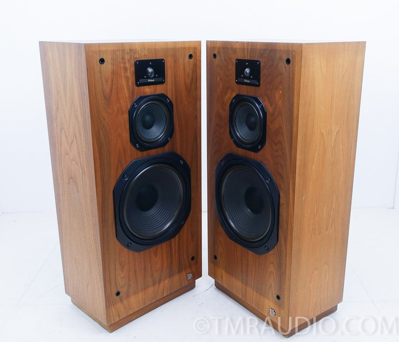 McIntosh XD717 Floorstanding Speakers