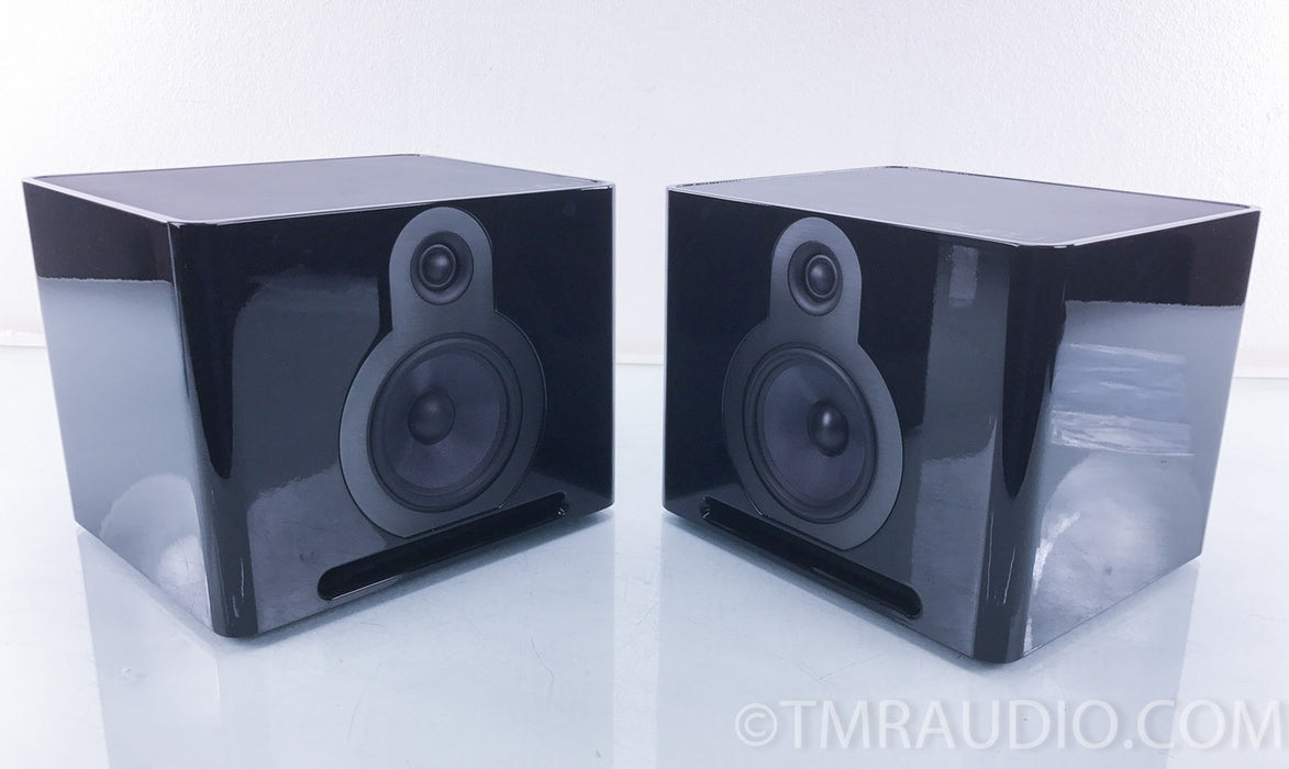 Guru QM10 MKII Bookshelf Speakers
