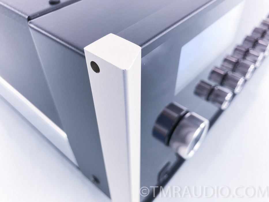 McIntosh C52 Stereo Preamplifier