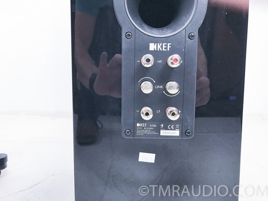 KEF R700 Floorstanding Speakers