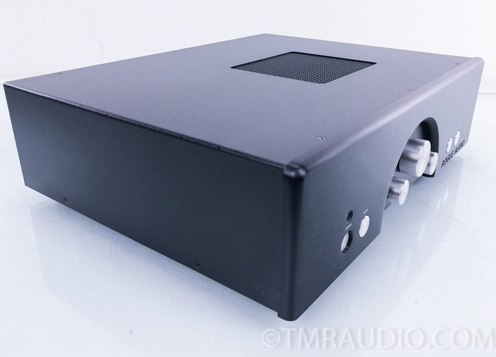 Rogue R99 Super Magnum 99 Tube Preamplifier