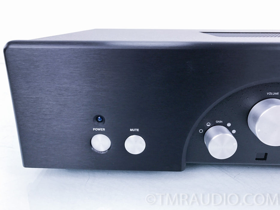 Rogue R99 Super Magnum 99 Tube Preamplifier