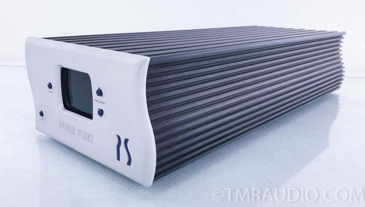PS Audio P300 Power Plant