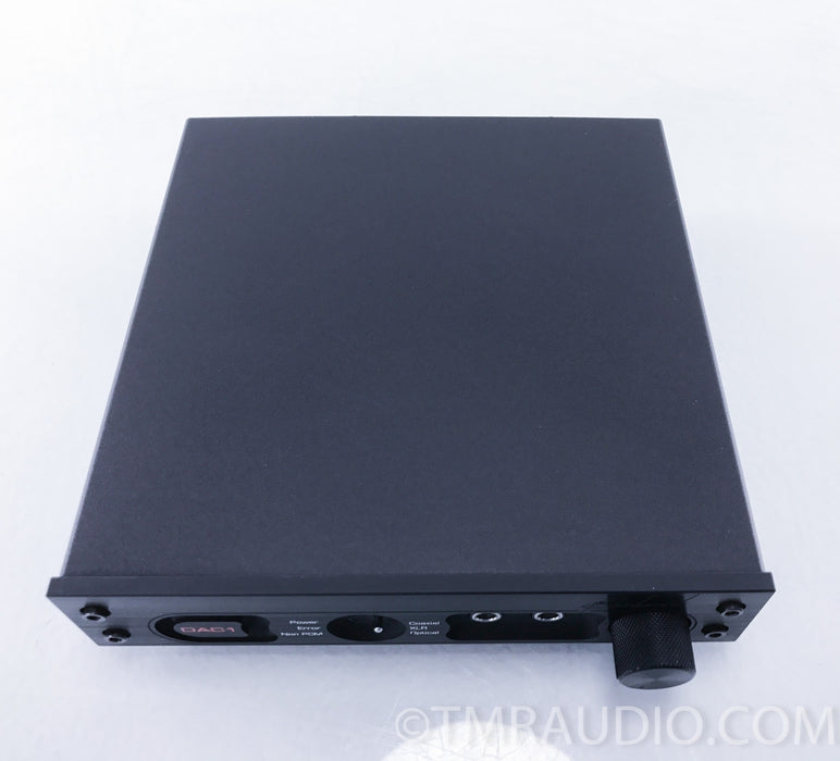 Benchmark DAC1 DAC