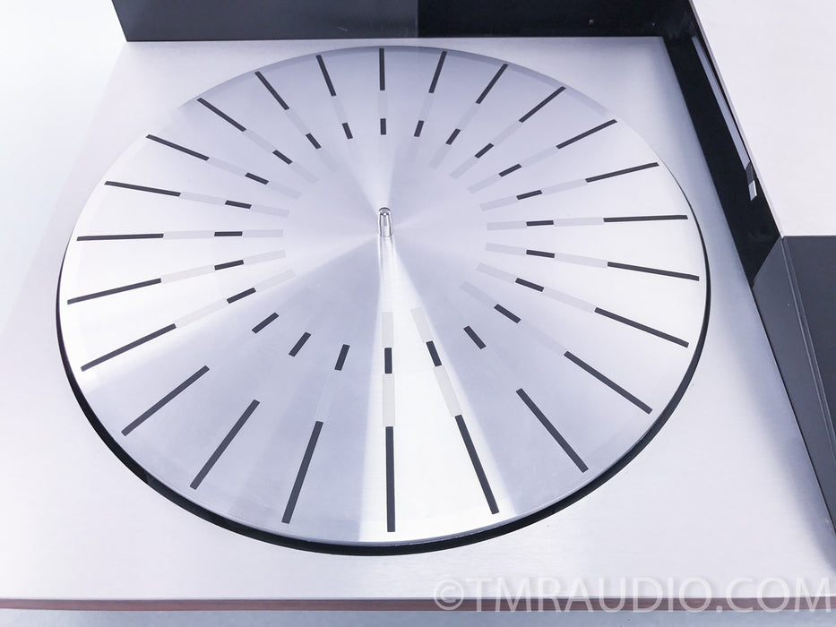 Bang & Olufsen Beogram 8002 Turntable