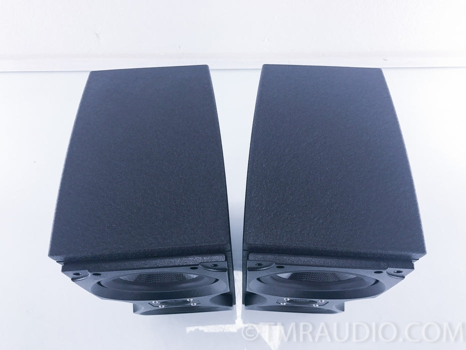 Meridian DSP 33 Digital Active Bookshelf Speakers