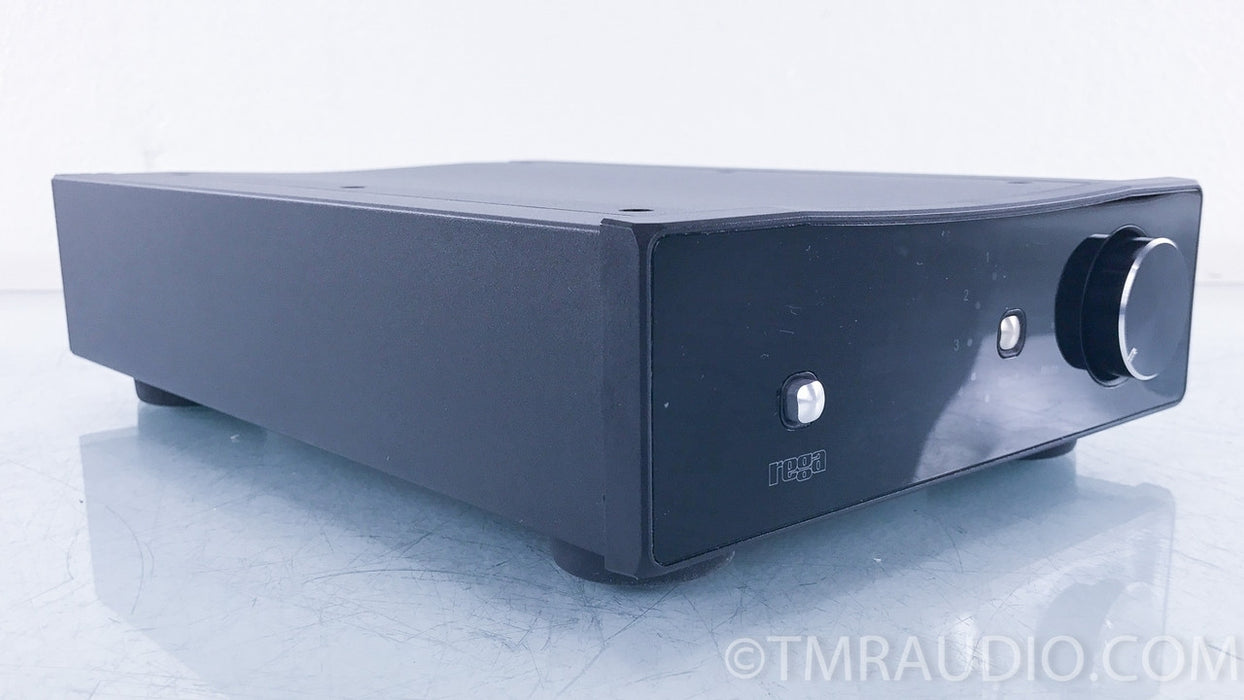 Rega Brio-R Stereo Integrated Amplifier 1