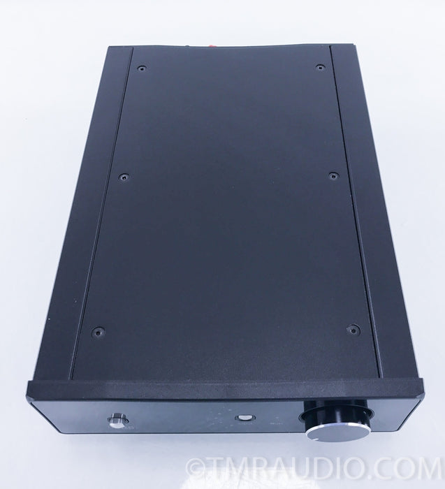 Rega Brio-R Stereo Integrated Amplifier 1