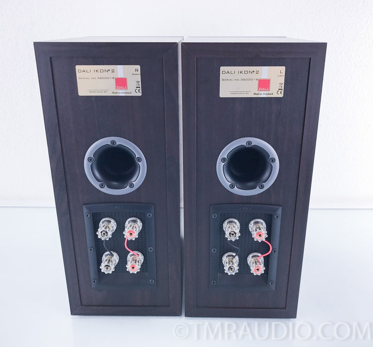 Dali Ikon 2 Bookshelf Speakers