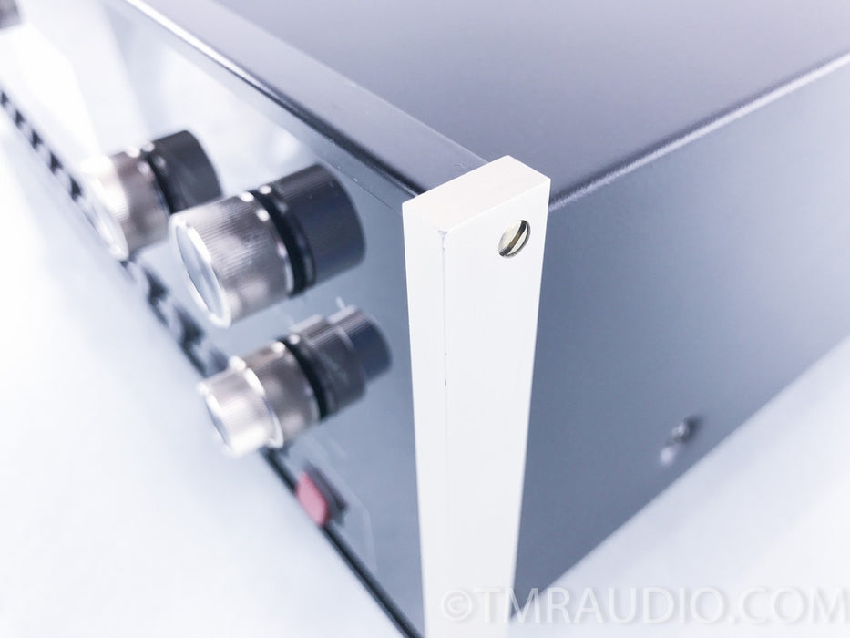 McIntosh MX118 Preamplifier / Home Theater Processor