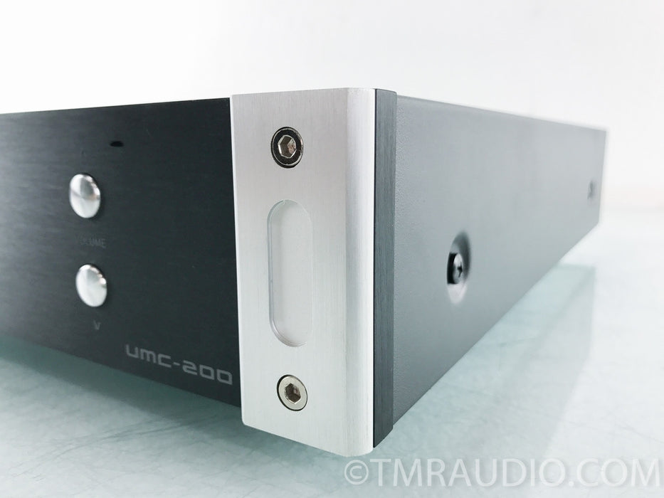 Emotiva UMC-200