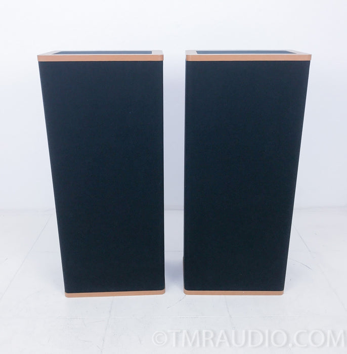 Vandersteen Audio 2C Loudspeakers w/ Stands