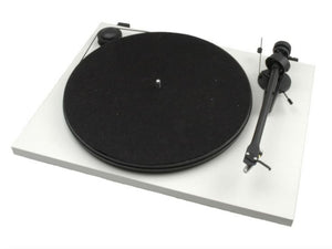 Pro-Ject Essential II Turntable w/ OM5e cartridge