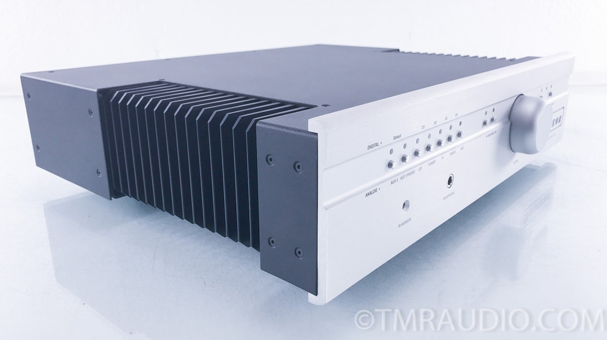Bryston B100-SST Stereo Integrated Amplifier (Under warranty until 2033)