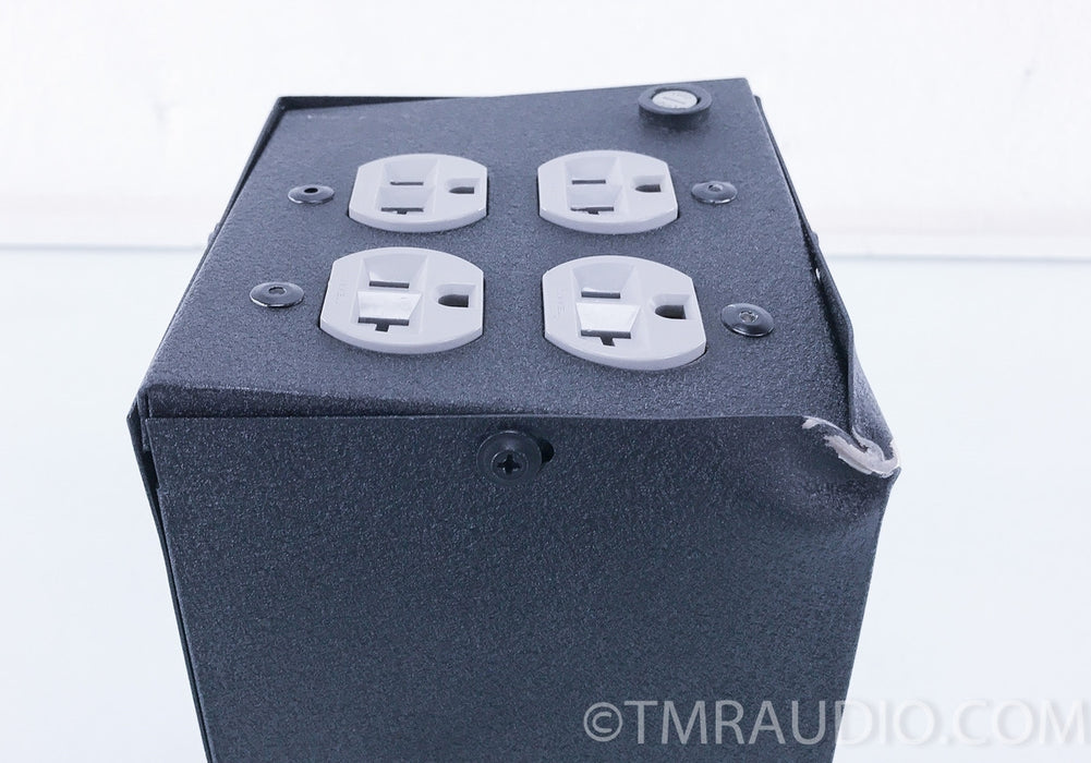 Richard Gray's Power Company RGPC 400S Power Conditioner