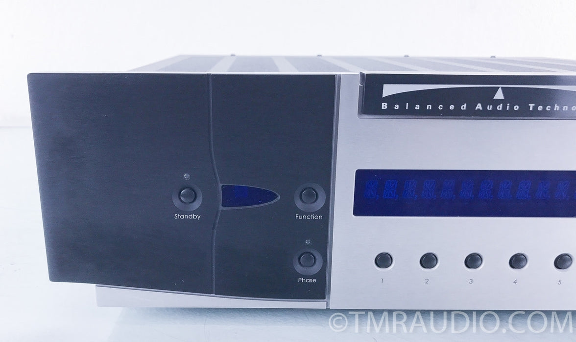 Balanced Audio Technology BAT VK-300XSE Integrated Amplifier w/ Phono & Remote