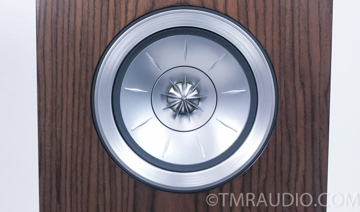 KEF R700 Floorstanding Speakers