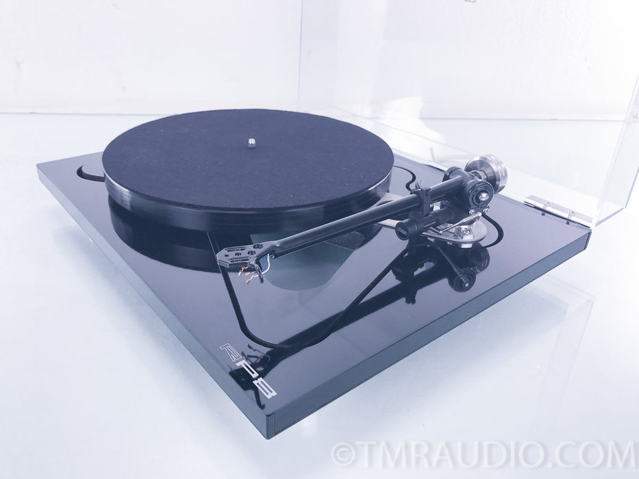 Rega RP8 Turntable