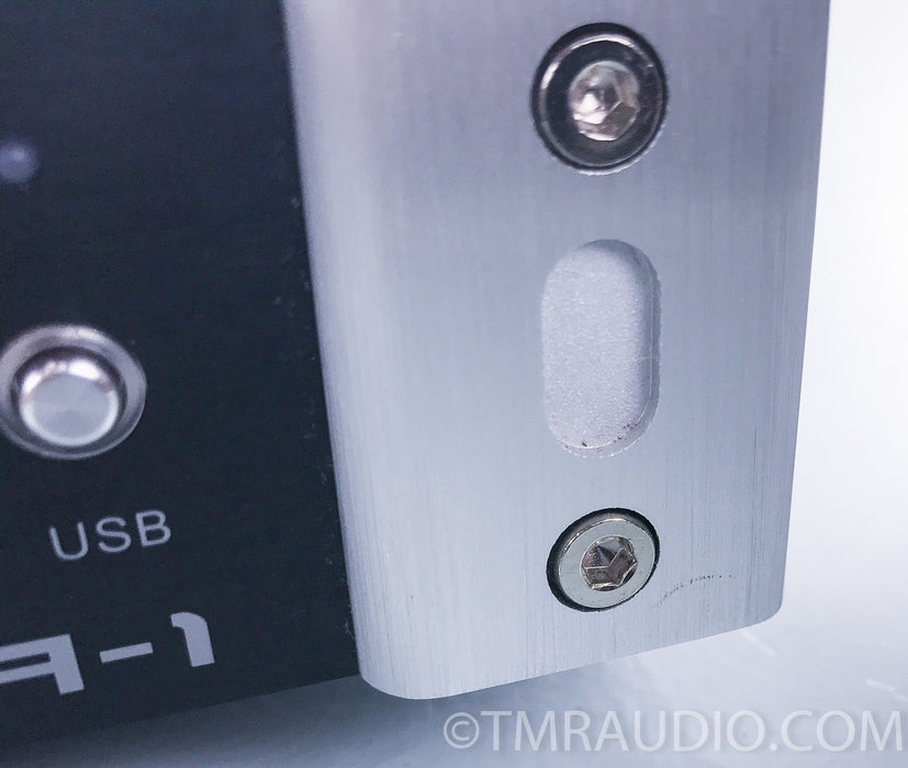 Emotiva XDA-1 DAC