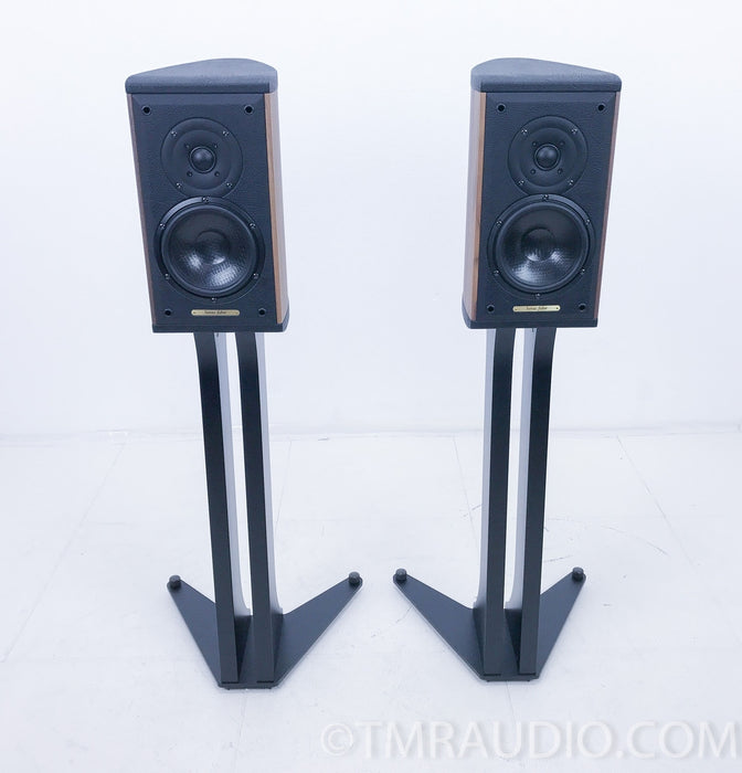 Sonus Faber Liuto Monitors / Speakers w/Stands