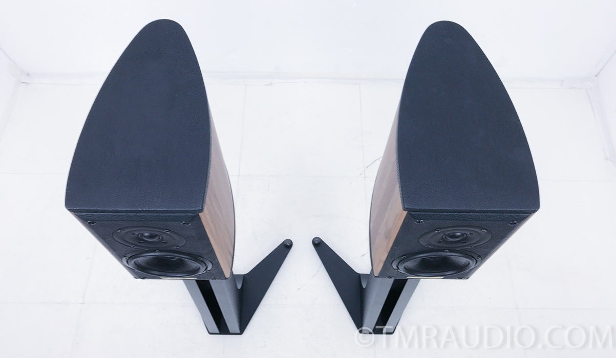 Sonus Faber Liuto Monitors / Speakers w/Stands