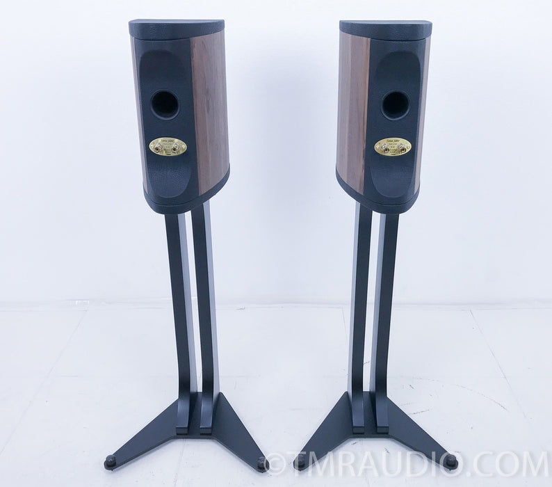 Sonus Faber Liuto Monitors / Speakers w/Stands
