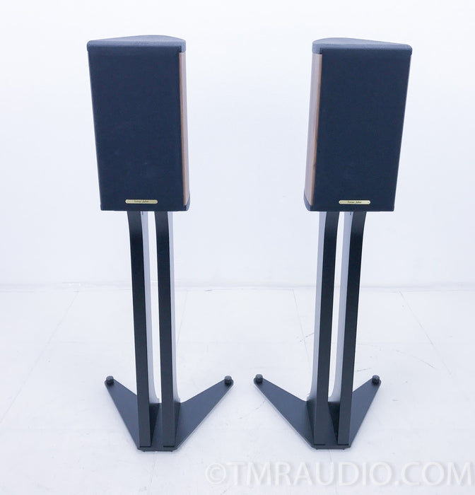Sonus Faber Liuto Monitors / Speakers w/Stands