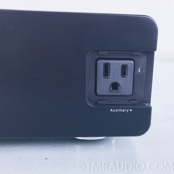 Belkin Pure AV PF60 Home Theater Power Console / Surge Protector