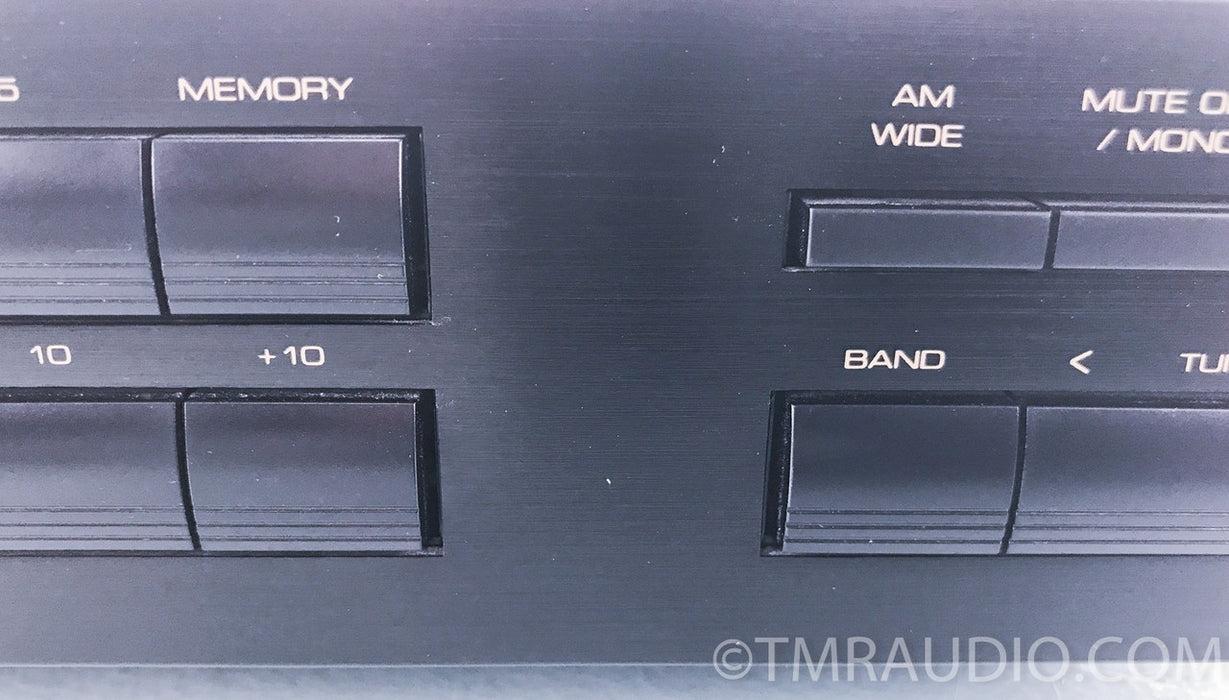 Rotel RT-950BX AM / FM Tuner