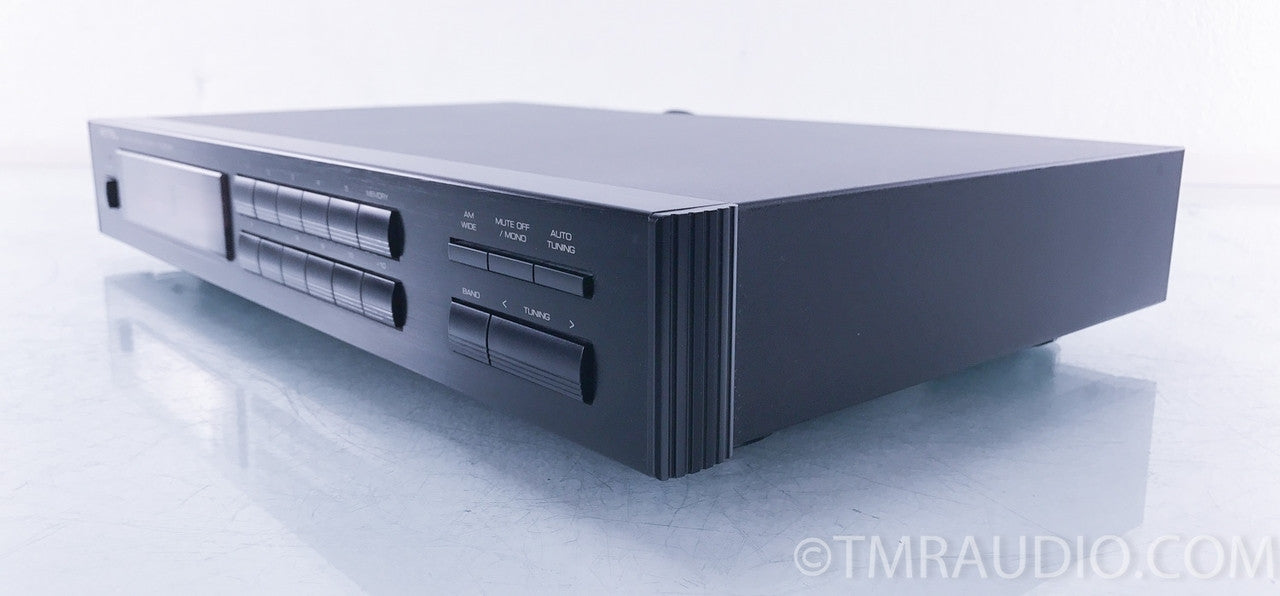 Rotel RT-950BX AM / FM Tuner
