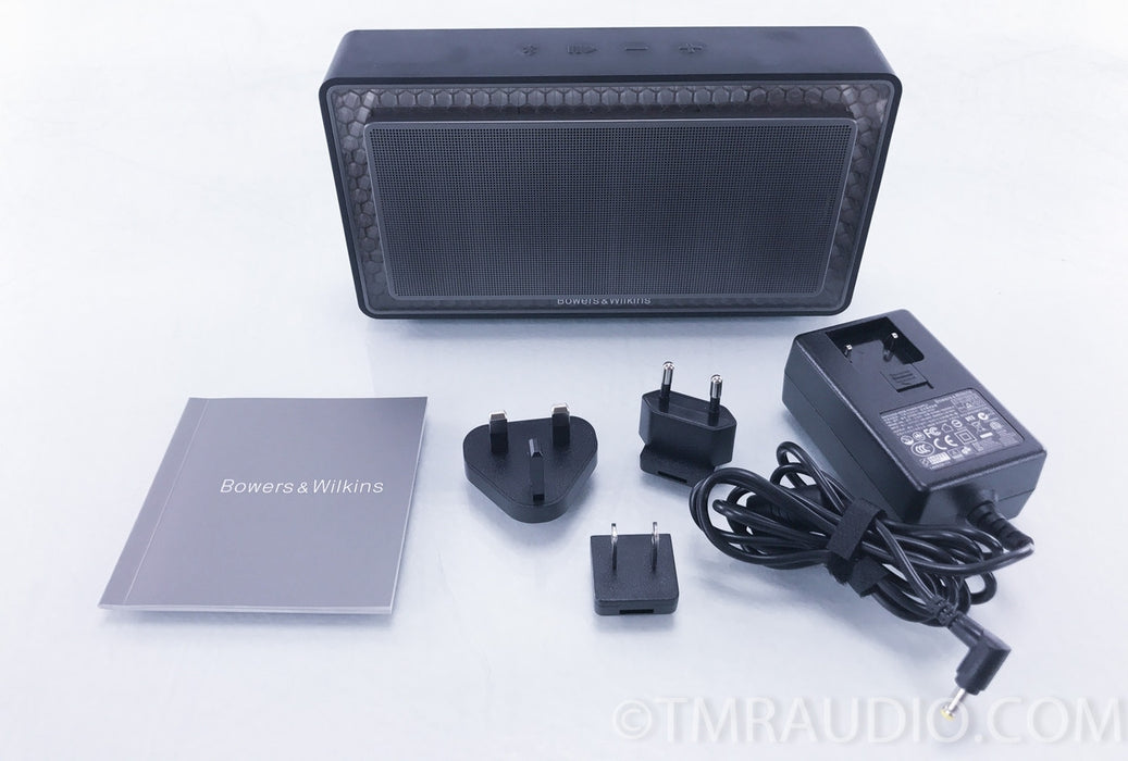 B&W T7 Portable / Bluetooth Speaker