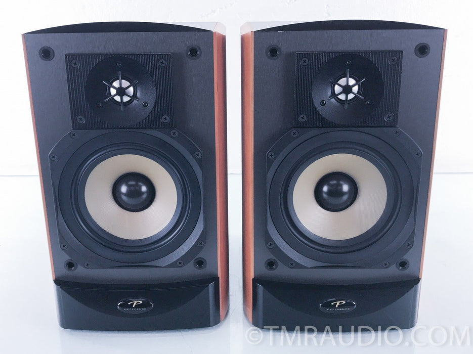 Paradigm Studio 20 v.2 Bookshelf Speakers
