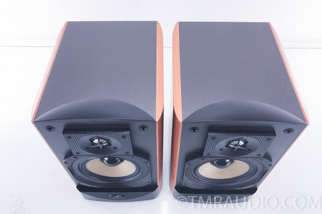 Paradigm Studio 20 v.2 Bookshelf Speakers