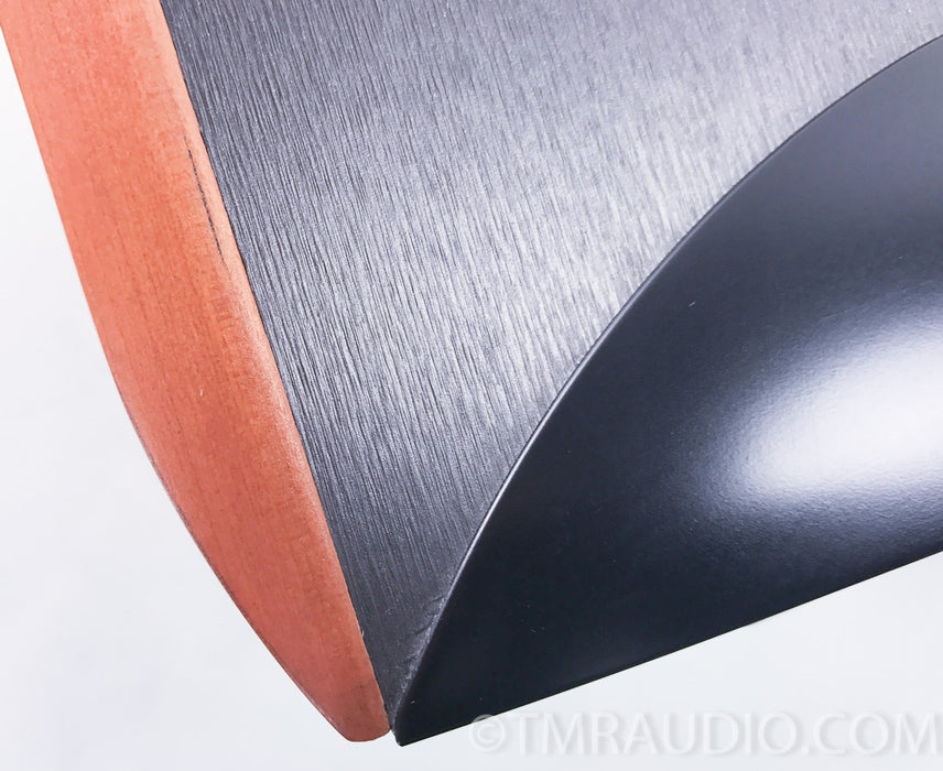 Paradigm Studio 20 v.2 Bookshelf Speakers