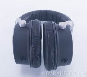McIntosh MHP-1000 Closed-back Stereo Headphones