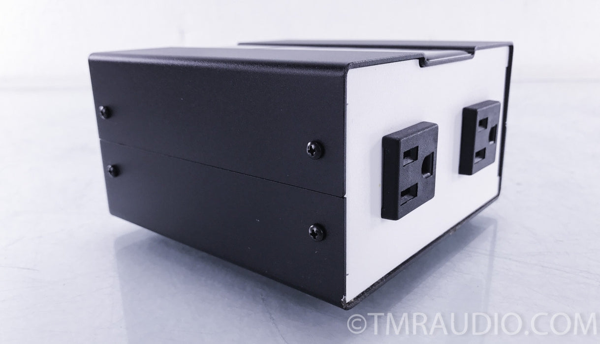 MIT Z-Pod Power AC Line Conditioner