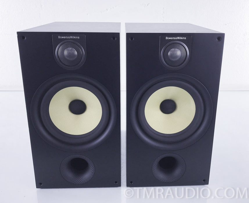 B&W 685 S2 Bookshelf Speakers