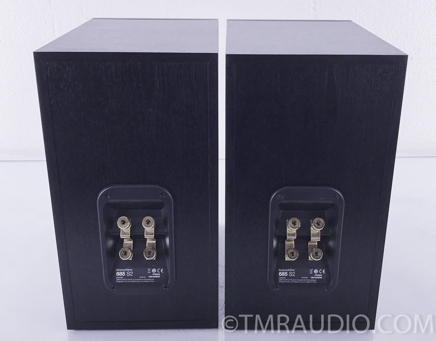 B&W 685 S2 Bookshelf Speakers