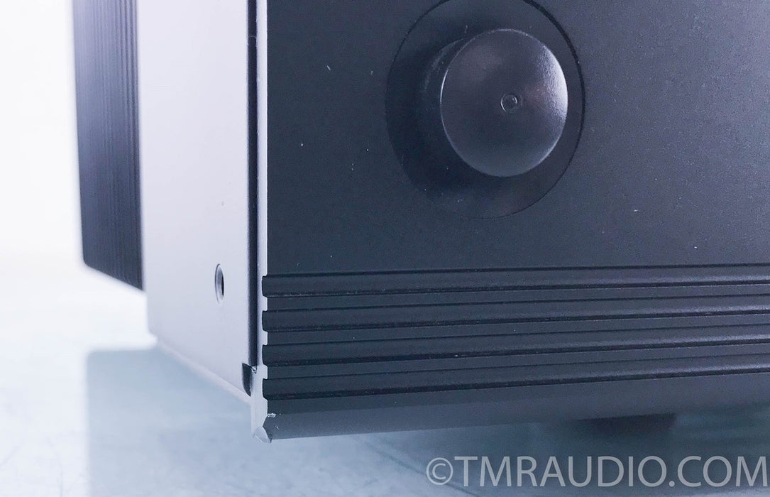 Adcom GFA-5500 Stereo Power Amplifier 1