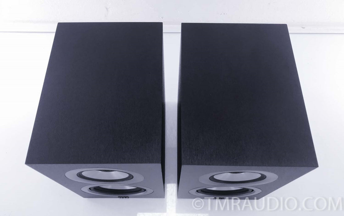 Elac Uni-Fi UB5 Bookshelf Speakers