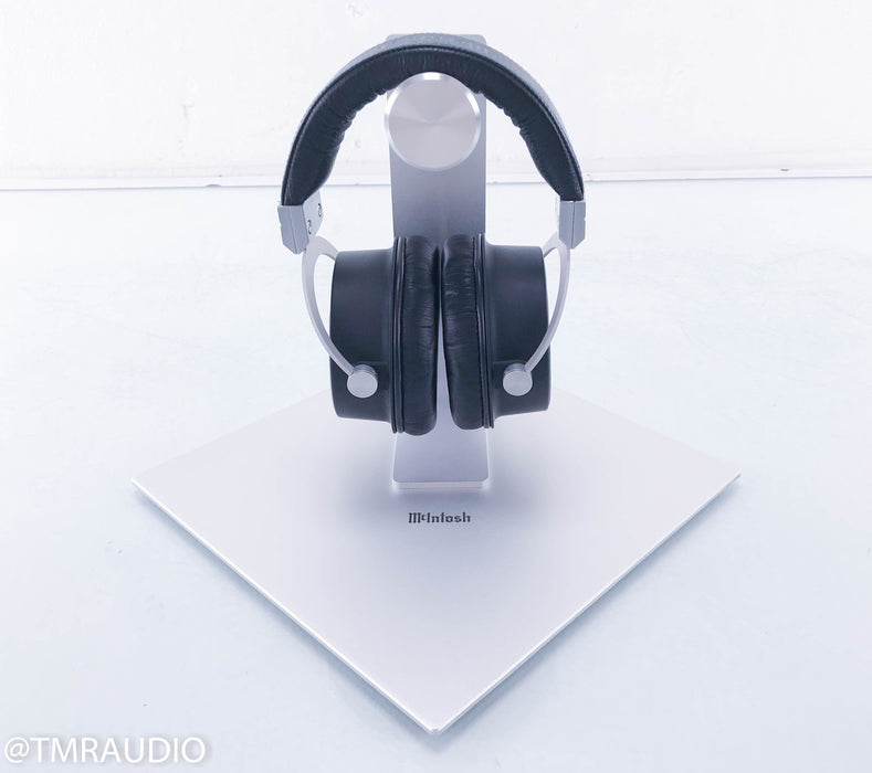 McIntosh MHP1000 Closed-Back Headphones