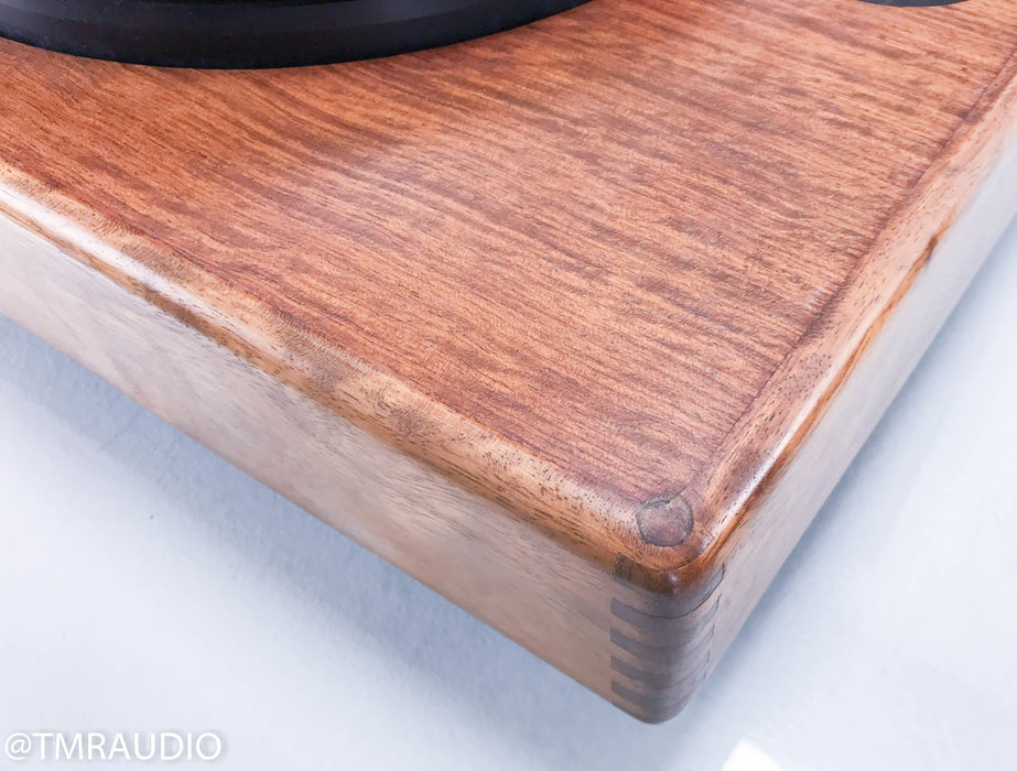 SOTA Star Sapphire Turntable (Broken vacuum)