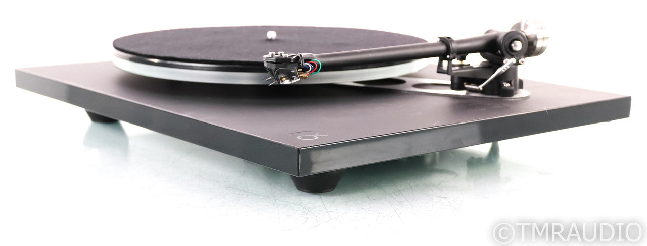 Rega Planar 6 Turntable