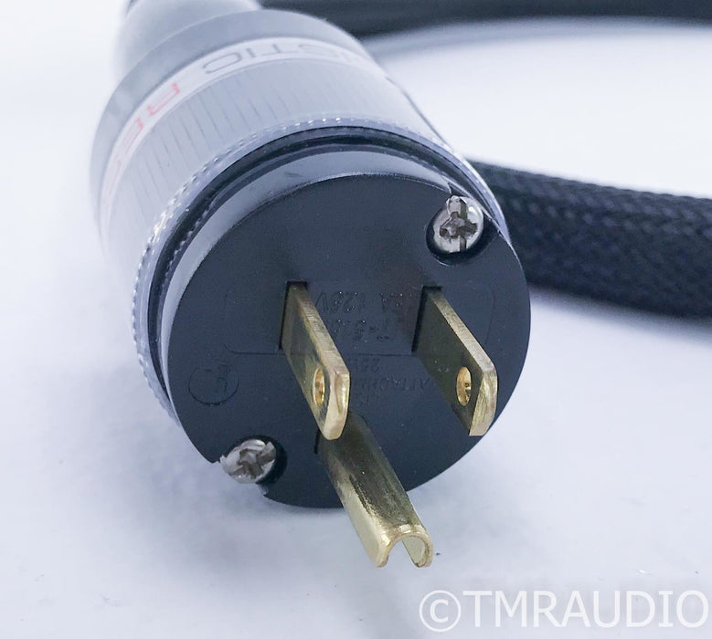 Synergistic Research UEF Black HC 10 Power Cable; 5ft AC Cord