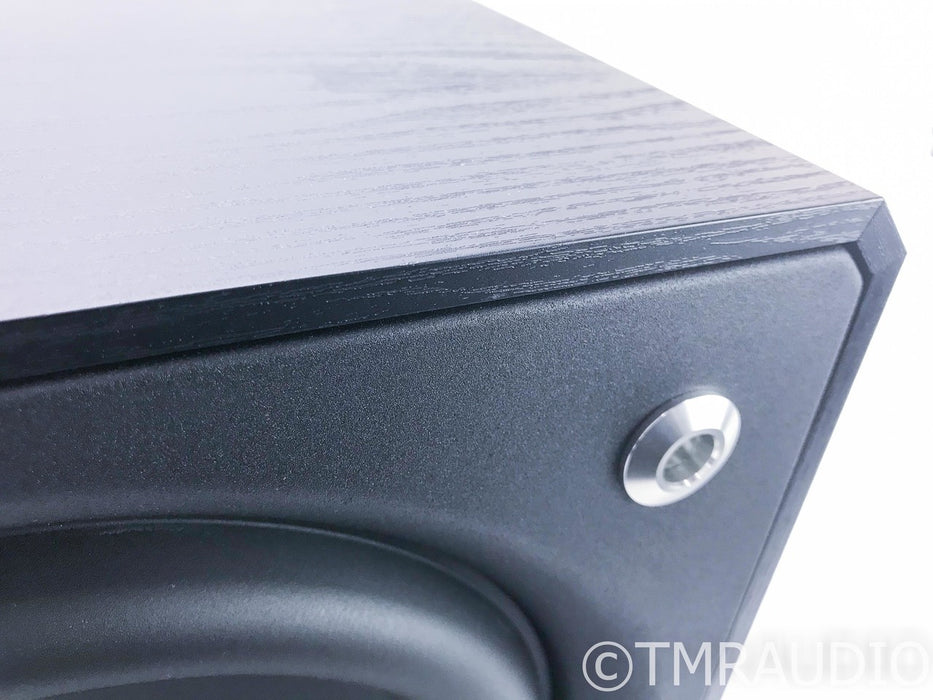 JL Audio E-Sub e110 10" Powered Subwoofer; Black Ash; E-110