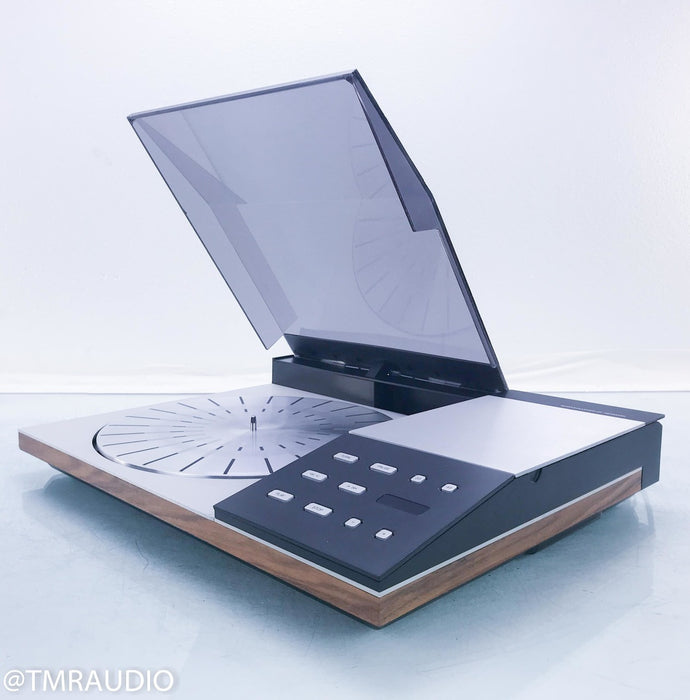 Bang & Olufsen Beogram 8002 Turntable