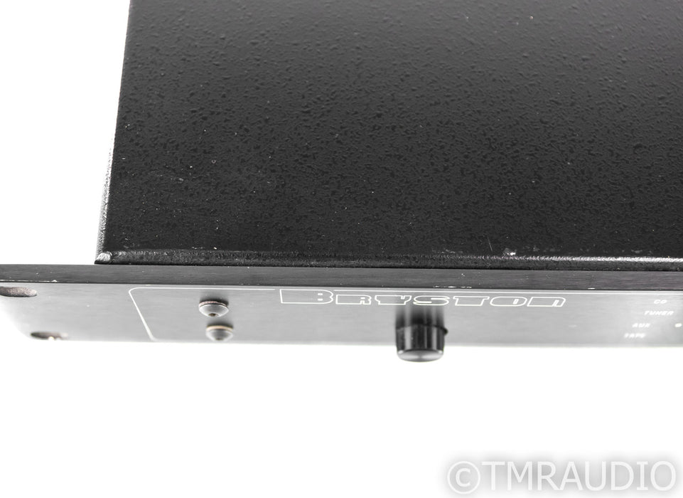 Bryston 0.4B Vintage Stereo Preamplifier; 04B; Schuko / 220V; 19"