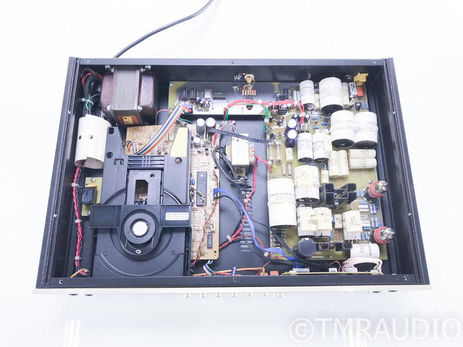 Conrad Johnson DV-2b Tube CD Player / Transport (No Remote)