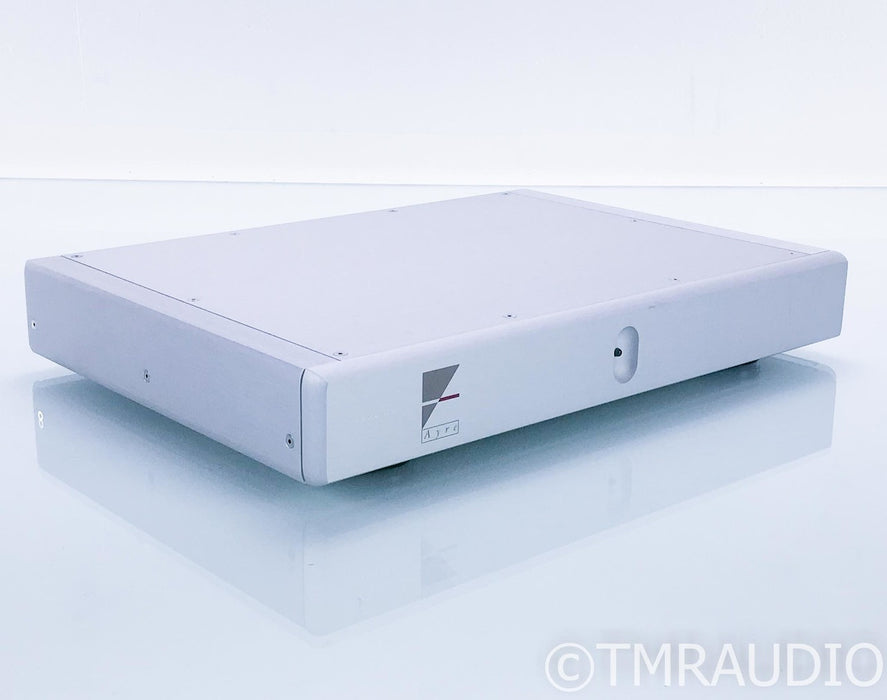Ayre L-5xe Power Conditioner; L5xe (1/2)