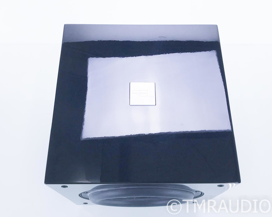 REL R-328 Powered 10" Subwoofer; Serie R